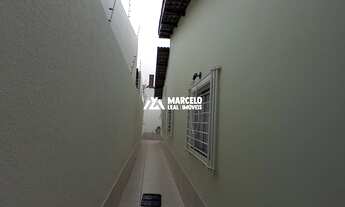 Imagem 3: Vendo Casa de laje, solta com 3/4 sendo 01 suíte com closet, fogão a lenha, 03 v