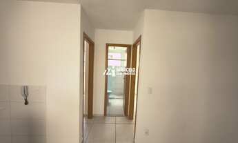 Imagem 4: Vendo apartamento no 4º andar com 2 quartos, armários planejados na cozinha em