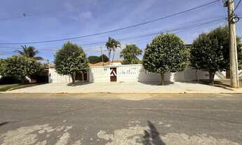 Imagem 3: Alugo casa para fins comerciais com 21 repartiçoes e banheiros ideal para escrit