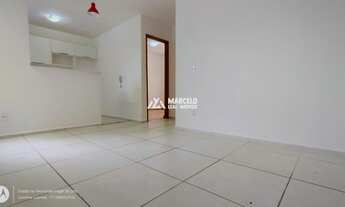 Imagem 2: Alugo apartamento padrão de 2/4 no 1º andar, em condomínio fechado com completa