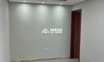 Imagem 6: Vendo casa de 3/4 sendo 01 suíte com estrutura pra construir em cima em otima lo