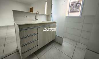 Imagem 2: Vendo apartamento no 1º andar com 2 quartos, armários planejados na cozinha e