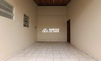 Imagem 7: Alugo Casa espaçosa com 4/4 (1 suíte) a 3 minutos do Atacarejo da Av. Olivia Flo