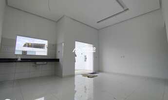 Imagem 3: Vendo excelente casa 3 quartos sendo 1 suíte, Sala e cozinha com pé direito alto