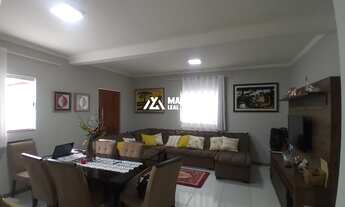 Imagem 5: Vendo Casa de laje, solta com 3/4 sendo 01 suíte com closet, fogão a lenha, 03 v