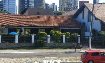 Imagem: Residência 5 dormitórios - À poucos passos