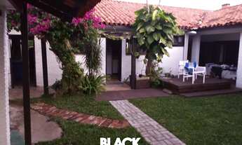 Imagem 3: Residência 5 dormitórios - À poucos passos do Mar