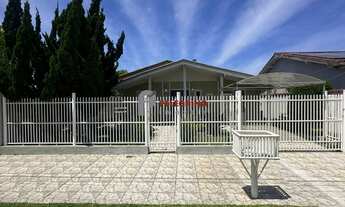 Imagem: Pelegrino Imóveis vende casa no Balneário