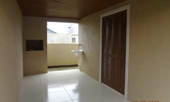 Imagem 2: Pelegrino Imóveis aluga casa em condomínio com 2 quartos e garagem c/ churrasq