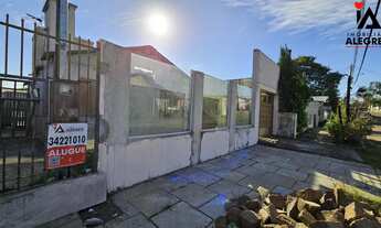 Imagem 2: Casa para Aluguel - 2 Quartos (1 Suíte), Sala com Lareira, Garagem e Pátio