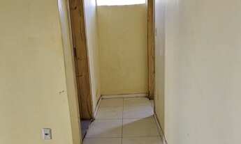 Imagem 6: Casa para Aluguel - 2 Quartos (1 Suíte), Sala com Lareira, Garagem e Pátio