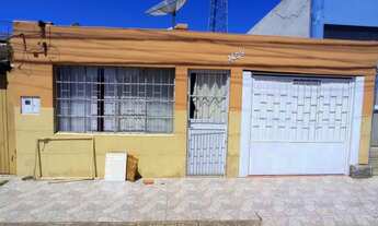 Imagem: Casa à venda, 2 quartos, 1 vaga, Cidade