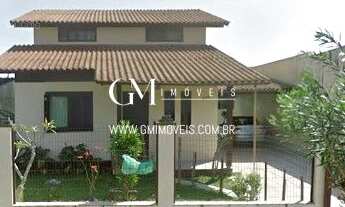 Imagem: Casa 3 dormitórios com pátio gramado Torres