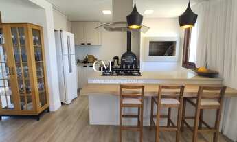 Imagem 2: Exuberante Cobertura Duplex de Luxo com Piscina e Terraço no Edifício Marimar