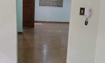 Imagem 2: Casa a venda com ótima localização,proximo ao centro