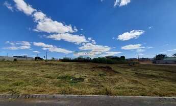 Imagem: Lote à Venda  Lírios do Campo