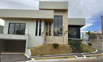 Imagem: Casa de Esquina à Venda  Acabamento