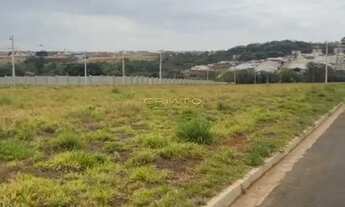 Imagem 2: Lote com 275m² no Condomínio Residencial Petit Trianon em Anápolis