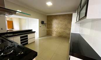 Imagem 5: Casa espaçosa e semi mobiliada