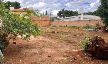 Imagem: EXECELENTE LOTE PARA COMERCIO TODO MURADO