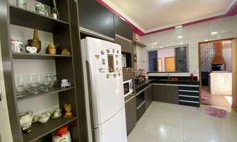 Imagem 7: Casa térrea com piscina a venda em Jardim das Amérias 3ª Etapa Anápolis - GO