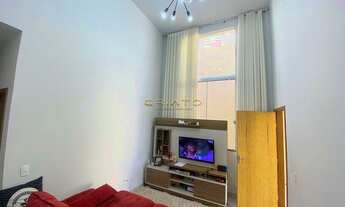 Imagem 2: Casa a venda no bairro Jardins do Lago com quintal