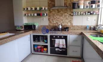 Imagem 6: Casa com Armários Planejados à Venda no Bairro São Carlos