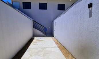 Imagem 2: Casa Sobreposta a Venda no Residencial Araguaia com 3 Quartos