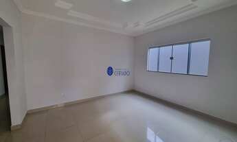 Imagem 3: Aluguel de Casa Espaçosa com 3 Quartos no Parque dos Pirineus