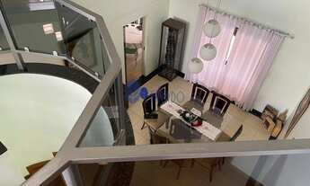 Imagem: Lindo Sobrado com Piscina Aquecida no Cidade