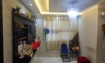 Imagem 5: Apartamento à venda com 2 quartos, reformado e com porcelanato no Residencial Cr