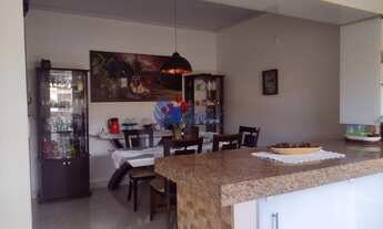 Imagem 7: Casa com Armários Planejados à Venda no Bairro São Carlos