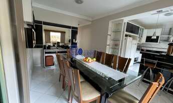 Imagem 6: Excelente Sobrado com Piscina e Área Gourmet à Venda no Parque Brasília