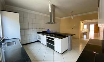 Imagem 7: Casa com 5 Quartos à Venda no Bairro Jardim Ana Paula