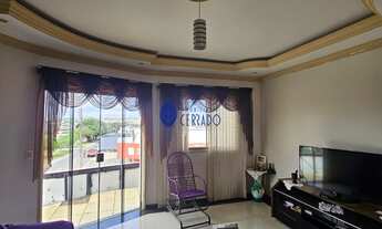 Imagem 4: Sobrado à Venda no Filostro com Duas Suítes, Casa para Renda e Ponto Comercial