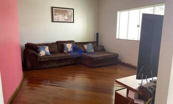 Imagem 2: Lindo Sobrado com Piscina Aquecida no Cidade Jardim em Anápolis à Venda