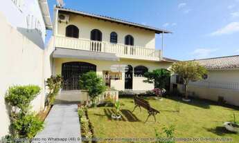 Imagem: Casa em ótima localização com 04 quartos