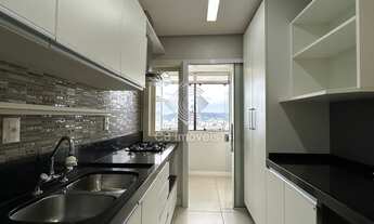 Imagem 7: Apto Central Semimobiliado, Com 2 Dormitórios Sendo 1 Suíte