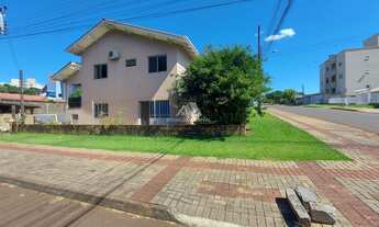 Imagem: CASA GRANDE DE ESQUINA