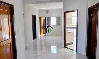 Imagem 4: Casa duplex com suíte, móveis planejados e espaço gourmet