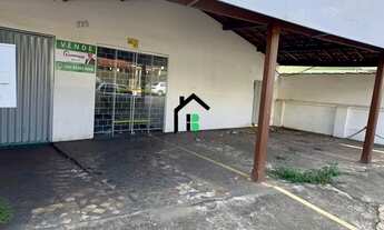 Imagem 2: Casa comercial no centro, 3 quartos, 2 salas, 2 vagas de garagem