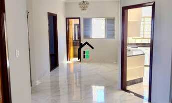 Imagem 5: Casa duplex com suíte, móveis planejados e espaço gourmet