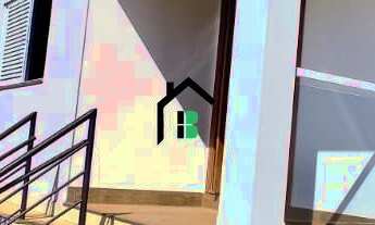 Imagem 2: Casa com 3 quartos, 1 suíte, móveis planejados e energia solar