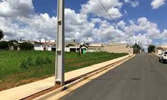 Imagem: Lote plano, liberado para construção