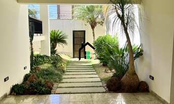 Imagem 5: Casa duplex espaçosa e elegante na região central da cidade, residencial ou come