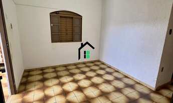 Imagem 2: Oportunidade: casa com anexo e ponto comercial!