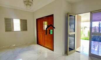 Imagem: Casa duplex com suíte, móveis planejados