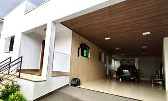 Imagem: Casa com 3 quartos, 1 suíte, móveis planejados