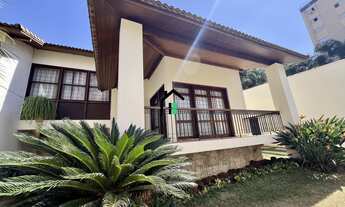 Imagem 3: Casa duplex espaçosa e elegante na região central da cidade, residencial ou come