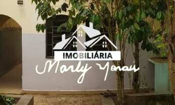 Imagem: Casa com 03 Dormitórios à Venda, 250m²